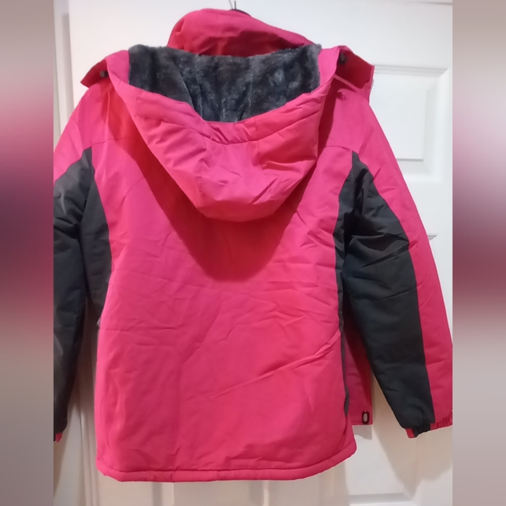 OUTDOOR Jacket - Picture 7 of 7